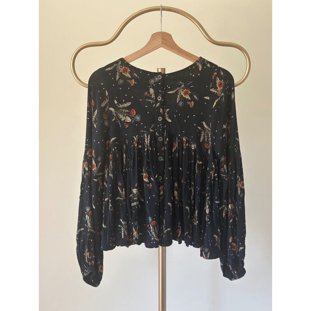 Holding Horses Anthropologie Floral Babydoll Blouse V-Neck Button Back Small - Picture 6 of 9